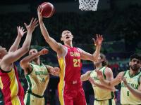 半岛体育亚洲官网-职业篮球比赛中球员的表现分析