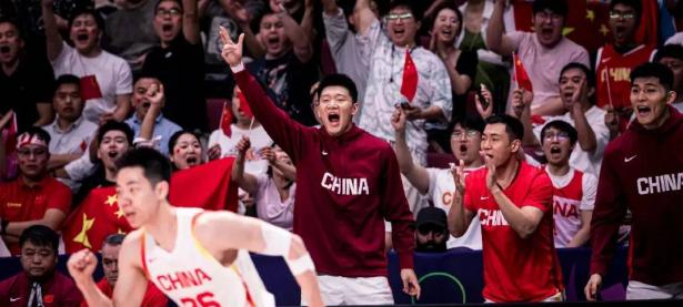 半岛体育课程-中国队为梦想拼尽全力，成功晋级国际赛事决赛