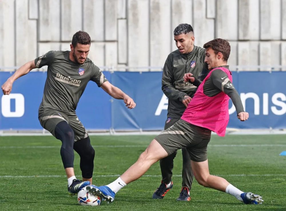 格拉纳达CF主场力克对手，保持胜利势头