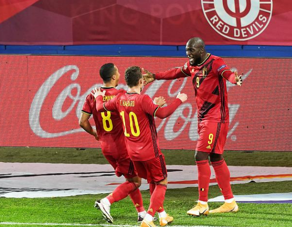 包含比利时大胜对手领跑小组，晋级前途光明！的词条