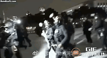 新晋队伍崭露头角，击败对手