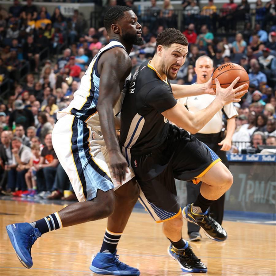 关于拉科鲁尼亚客场落败，需全队努力反思的信息