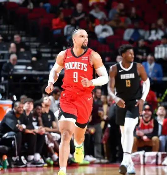 火箭队主帅心情低落，球队连败面临考验的简单介绍