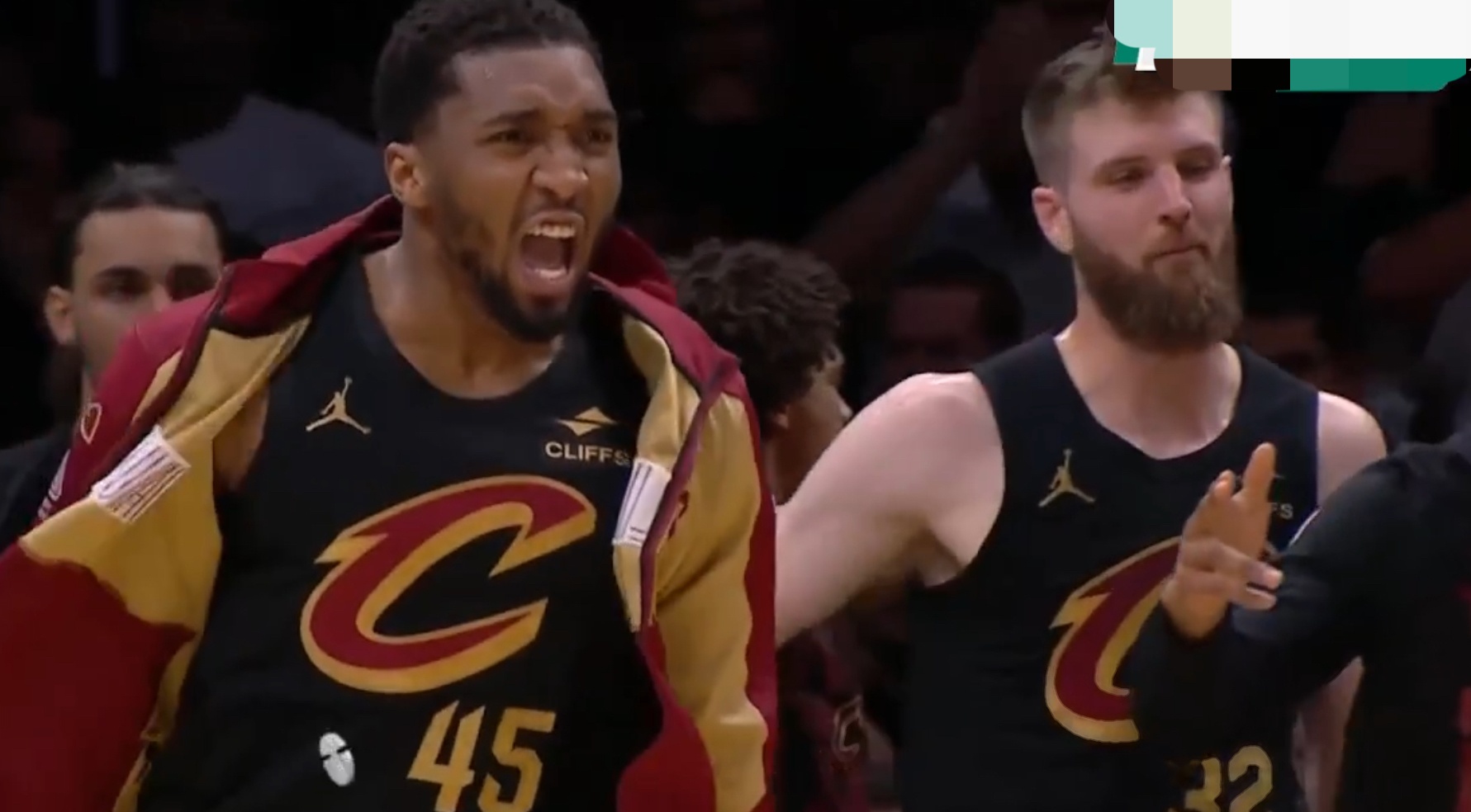 热火主场大胜骑士，骑士遭遇惨败