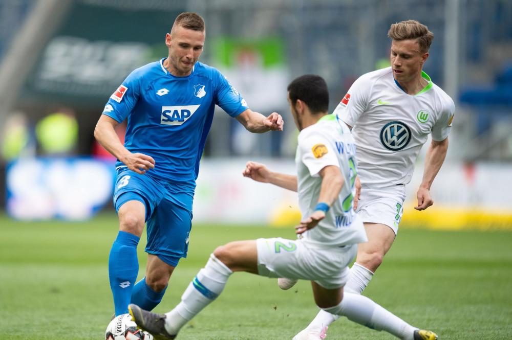 关于狼堡击败升班马，展现强大的攻击火力的信息