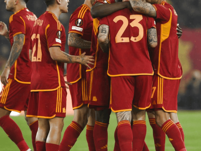 弗莱堡主帅赞扬球队表现，期待更好结果