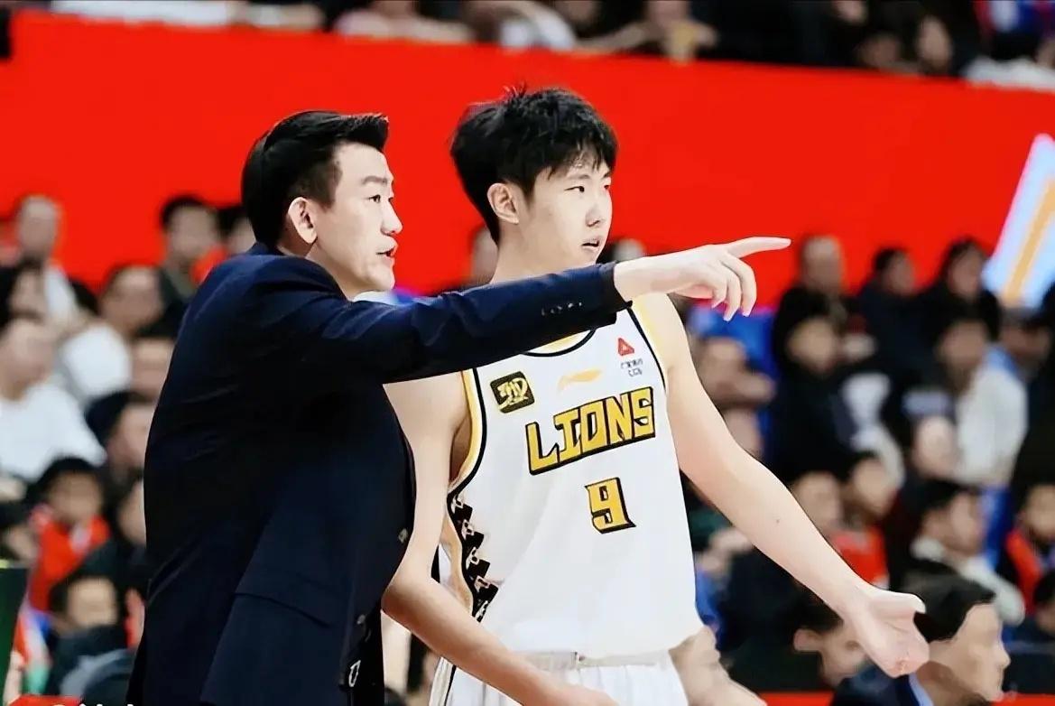 贵州男篮击败湖南，提升积分排名