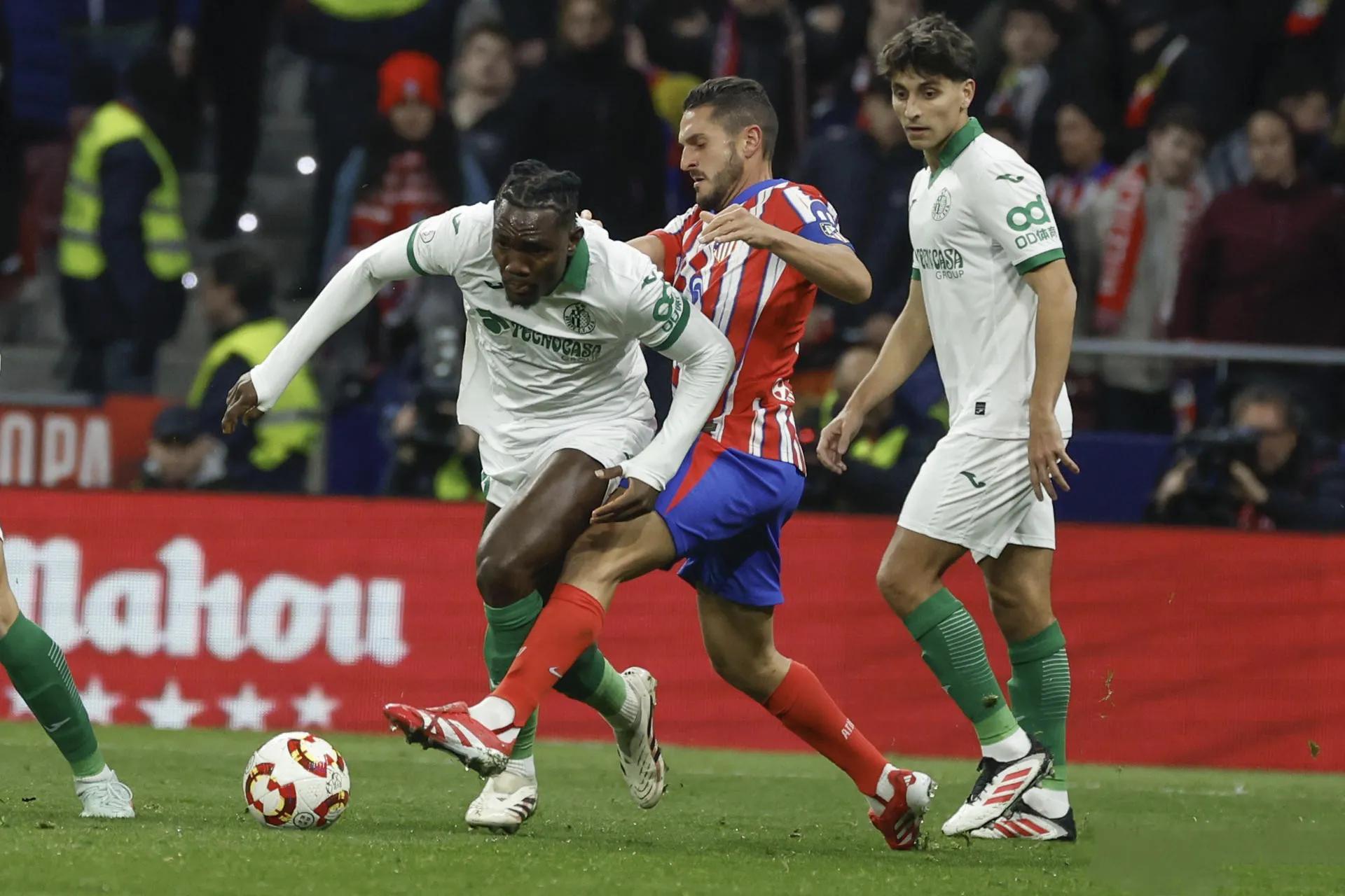 包含赫塔菲客场逼平莱加内斯，争夺胜利的词条