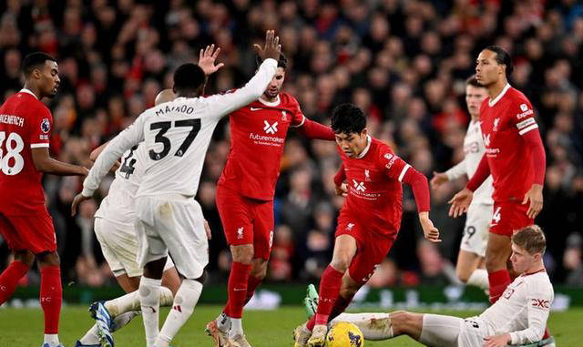 利物浦尴尬失利，英超霸主地位岌岌可危